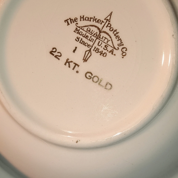 2 bowls per set Vintage Harker Pottery 22K Bowls w/ Roses Berry Dessert - Picture 5 of 6